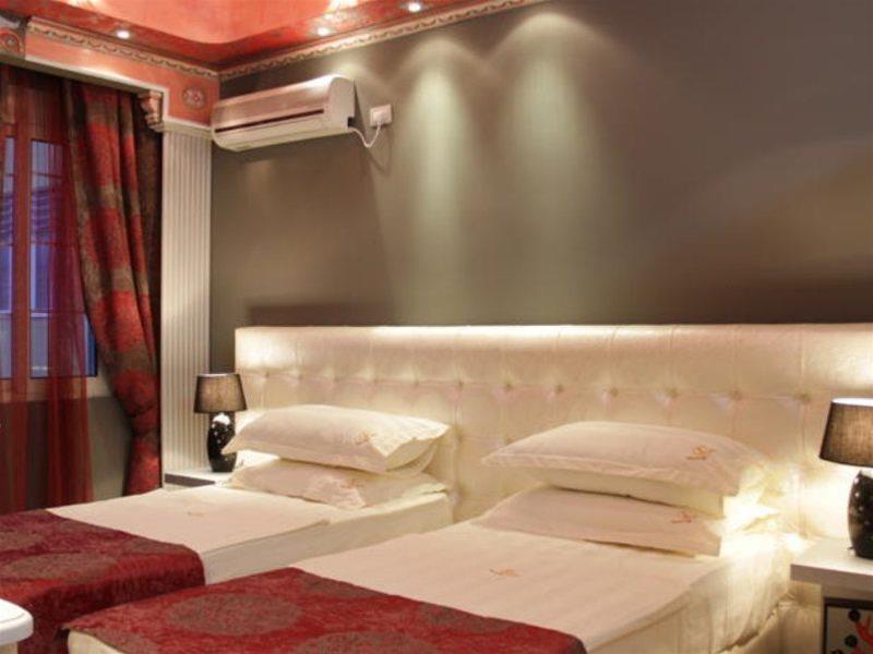 Hotel Boutique Vila Fernando Tirana Bagian luar foto