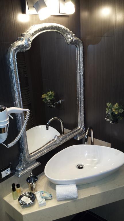 Hotel Boutique Vila Fernando Tirana Ruang foto