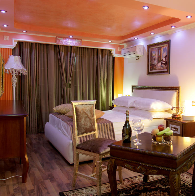 Hotel Boutique Vila Fernando Tirana Ruang foto